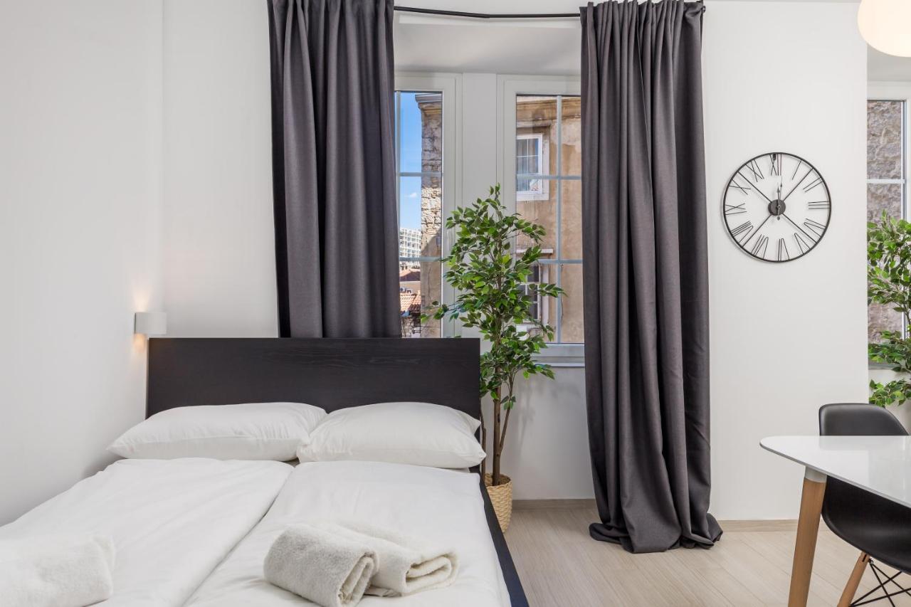 Apartments Harbour View Rijeka Exterior photo