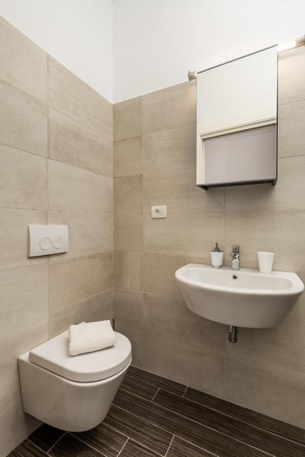 Apartments Harbour View Rijeka Exterior photo
